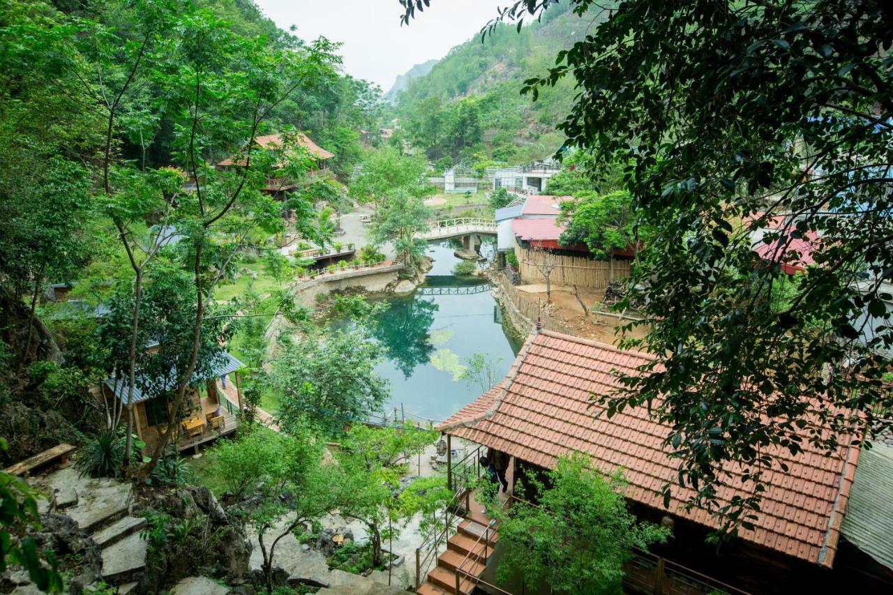 Hotel House By Lake Moc Chau Exterior foto